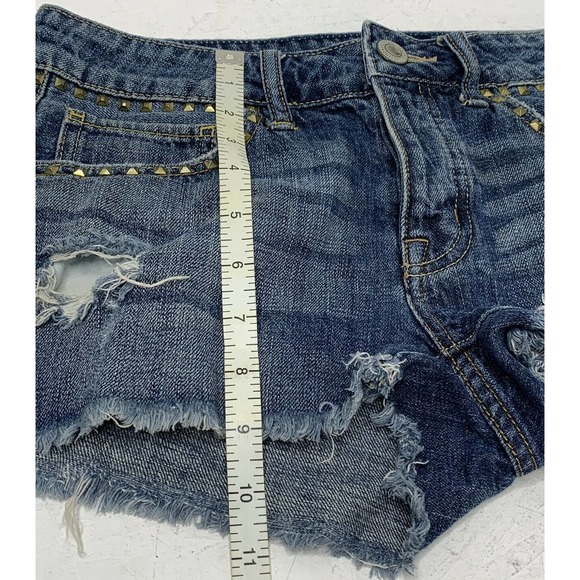 AMERICAN EAGLE Embellished Cut Off Jean Shorts 2 - Picture 10 of 10